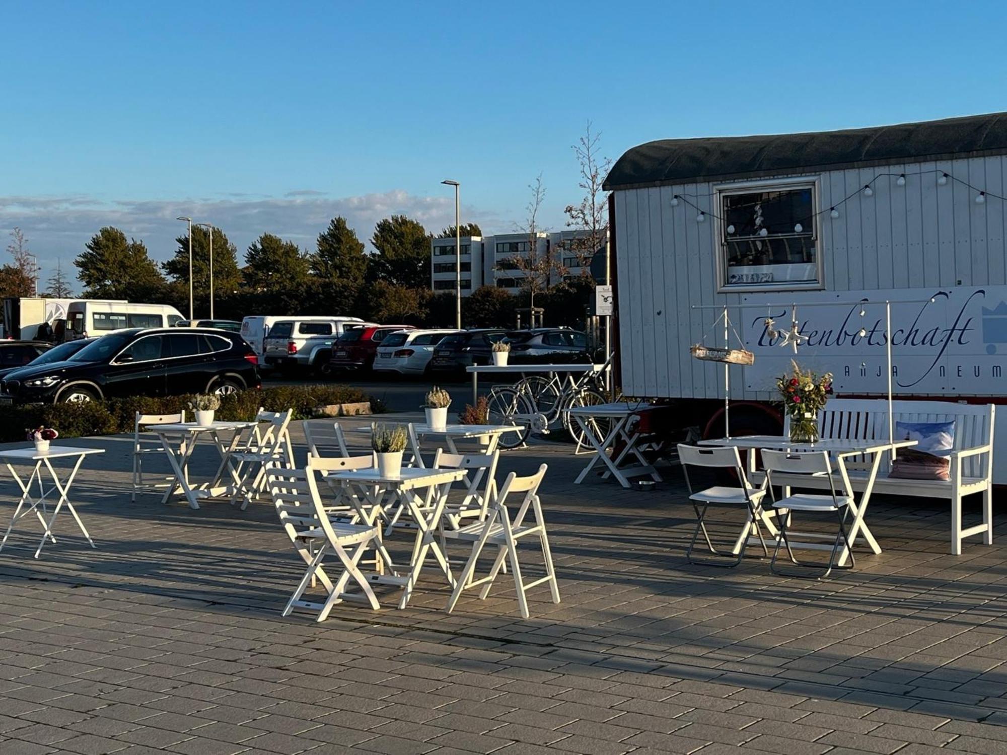 Hausboot Kaddi's Sundream - Huus & Botel